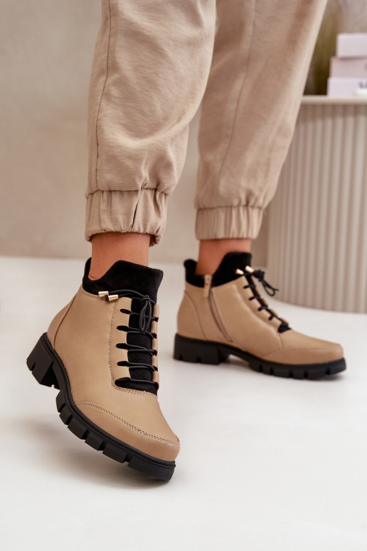 damesschoenen met lage hak, gemaakt van eco-leer beige Erisabelle damesschoenen met lage hak, gemaakt van eco-leer beige Erisabelle