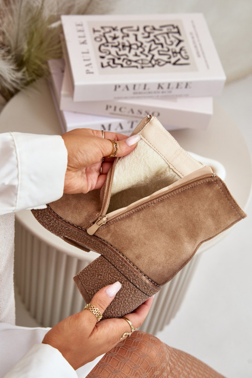 Bottes avec chauffage à l intérieur en daim écologiqueoÀe beige Arkesia Bottes avec chauffage à l intérieur en daim écologiqueoÀe beige Arkesia