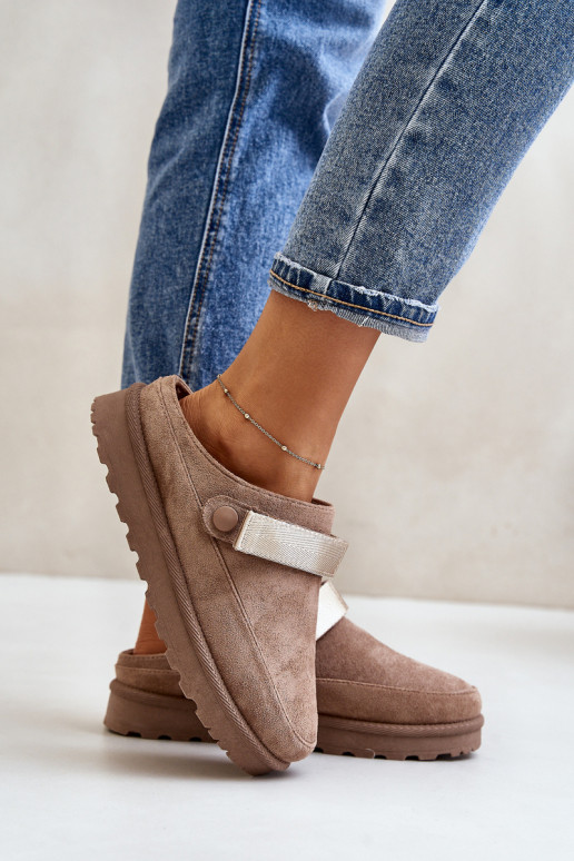 Féminin Chaussons réchauffer avec de la fourrure à l intérieur avec une plateforme marron Azida