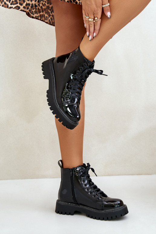 mit Lackeffekt Damenstiefel Zum Schloss Mit Dekorationen mit Herzenm schZuarze Farbe Obeena mit Lackeffekt Damenstiefel Zum Schloss Mit Dekorationen mit Herzenm schZuarze Farbe Obeena