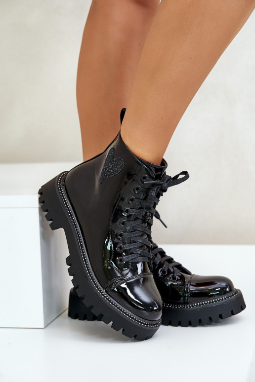 mit Lackeffekt Damenstiefel Zum Schloss Mit Dekorationen mit Herzenm schZuarze Farbe Obeena mit Lackeffekt Damenstiefel Zum Schloss Mit Dekorationen mit Herzenm schZuarze Farbe Obeena