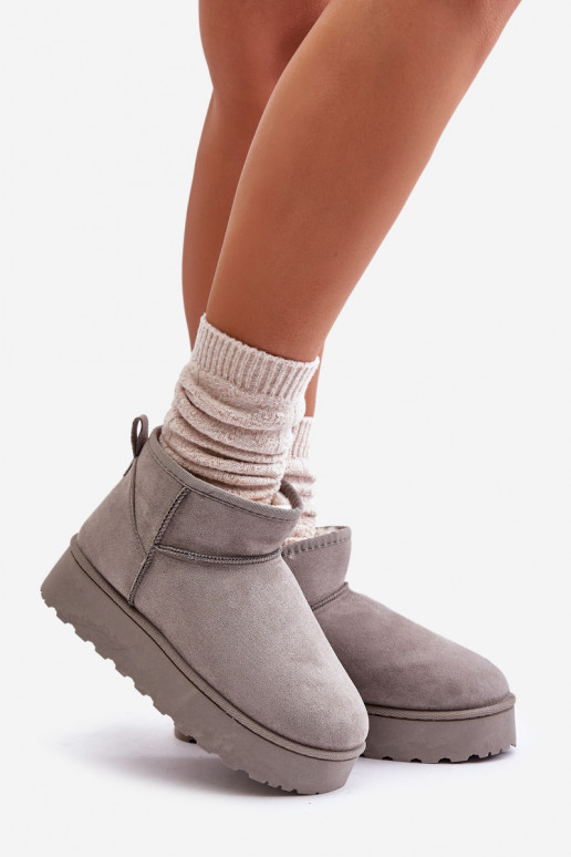 Bottes de neige Féminin avec une plateforme réchauffer avec de la fourrure à l intérieur couleur grise Xamella