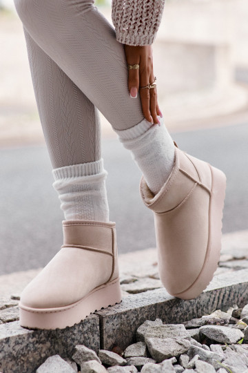 Bottes de neige Féminin avec une plateforme réchauffer avec de la fourrure à l intérieur couleur ivoire Xamella