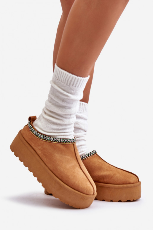 Chaussons Féminin avec une plateforme Z Haftem marron Neroma