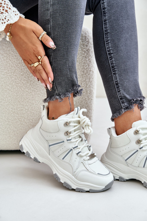 réchauffer Chaussures modèle baskets Féminin Big Star OO274A161 couleur blanche