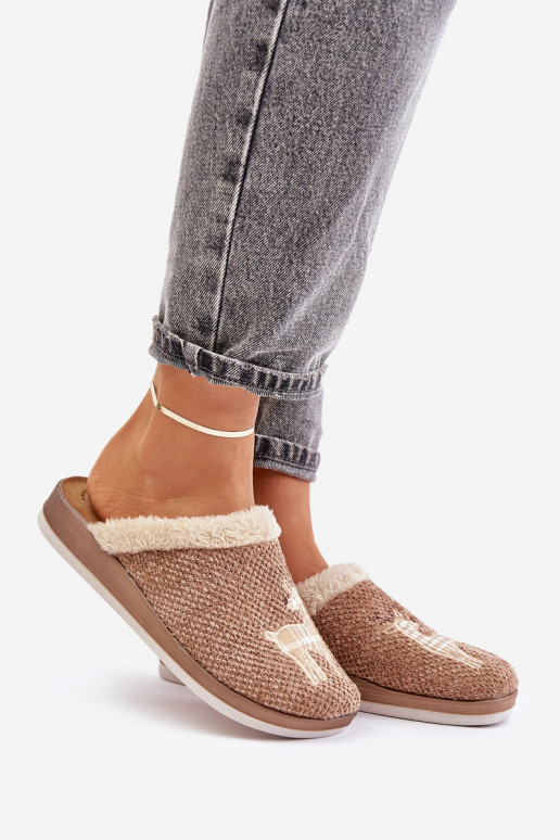 Chaussons Féminin avec des cerfs et un manteau de fourrure Inblu CT000034 beige Chaussons Féminin avec des cerfs et un manteau de fourrure Inblu CT000034 beige