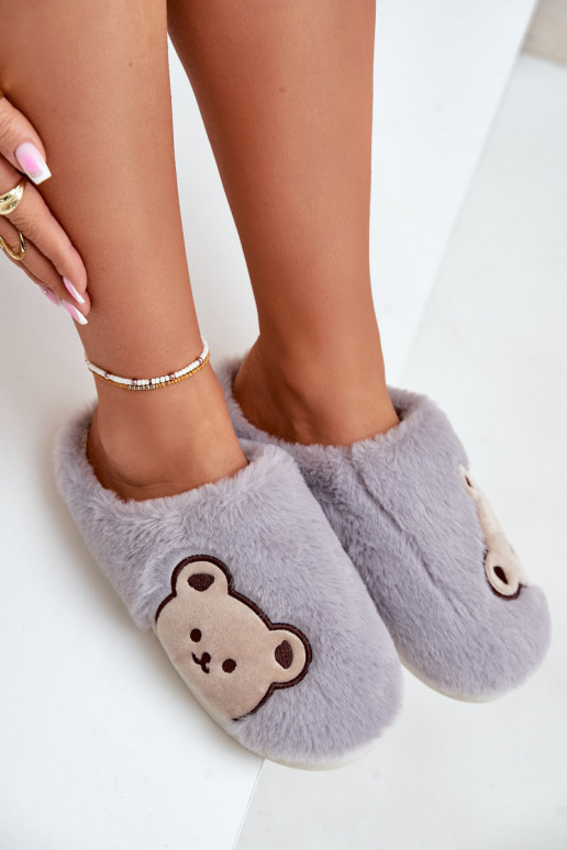 Chaussons Féminin avec un manteau de fourrure Avec l ours couleur grise Fiorinella Chaussons Féminin avec un manteau de fourrure Avec l ours couleur grise Fiorinella