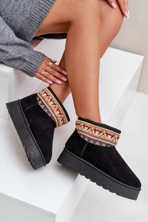 Bottes de neige Féminin avec des écrits avec une plateforme couleur noire Avatharia Bottes de neige Féminin avec des écrits avec une plateforme couleur noire Avatharia