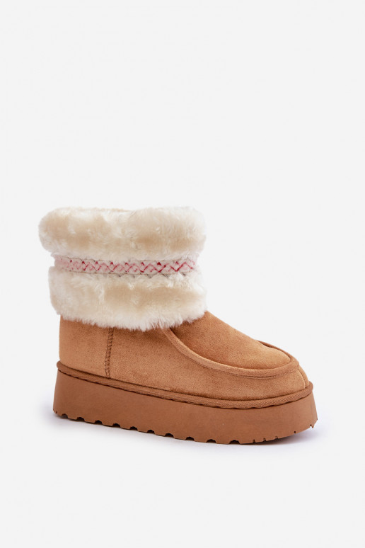 Bottes de neige Féminin avec une plateforme avec un manteau de fourrure I Un exemple marron Deepanti Bottes de neige Féminin avec une plateforme avec un manteau de fourrure I Un exemple marron Deepanti