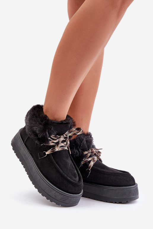Faible Bottes de neige Féminin avec une plateforme avec un manteau de fourrure couleur noire Neathren Faible Bottes de neige Féminin avec une plateforme avec un manteau de fourrure couleur noire Neathren