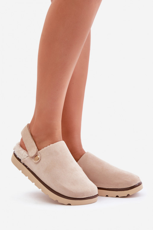 Chaussons Féminin avec une plateforme réchauffer avec de la fourrure à l intérieur Typu Baranek beige Sanilora