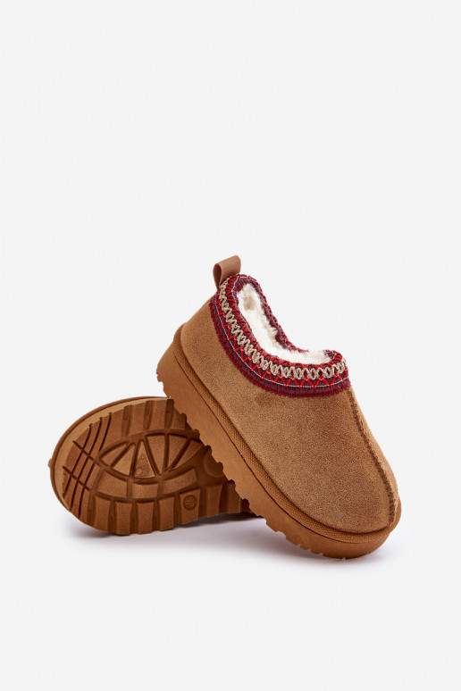 Kindersneeuwlaarzen met plateau, geïsoleerd met bont aan de binnenkant in bruin Vilabria Kindersneeuwlaarzen met plateau, geïsoleerd met bont aan de binnenkant in bruin Vilabria