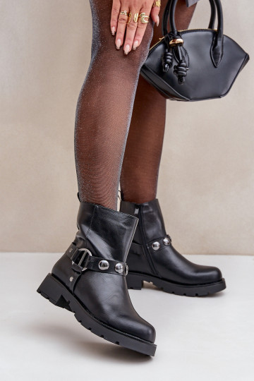 Bottes avec des talons larges réchauffer avec des sangles couleur noire Felilania 2