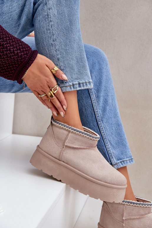 SneeuIn laarzen met platform Met sierlijk Haftem ivoor Heslania SneeuIn laarzen met platform Met sierlijk Haftem ivoor Heslania