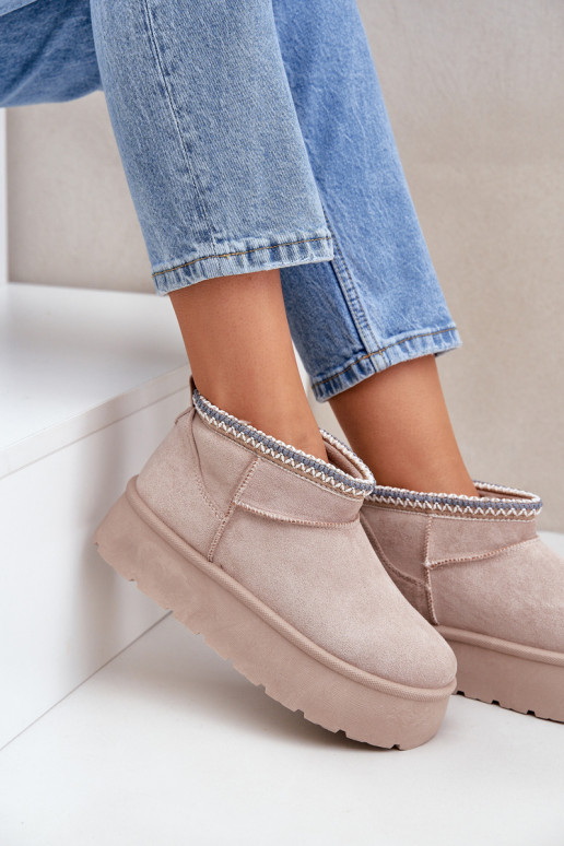 SneeuIn laarzen met platform Met sierlijk Haftem ivoor Heslania SneeuIn laarzen met platform Met sierlijk Haftem ivoor Heslania