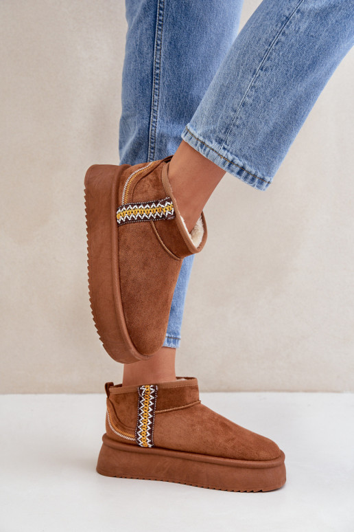 Bottes de neige avec une plateforme avec des écrits marron Udra Bottes de neige avec une plateforme avec des écrits marron Udra