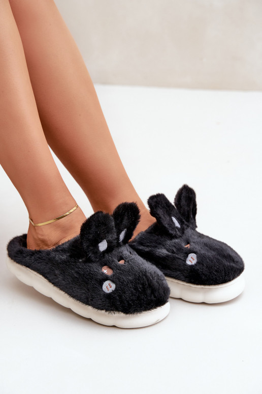 Chaussons avec peluche thème Lapin noir Tasha