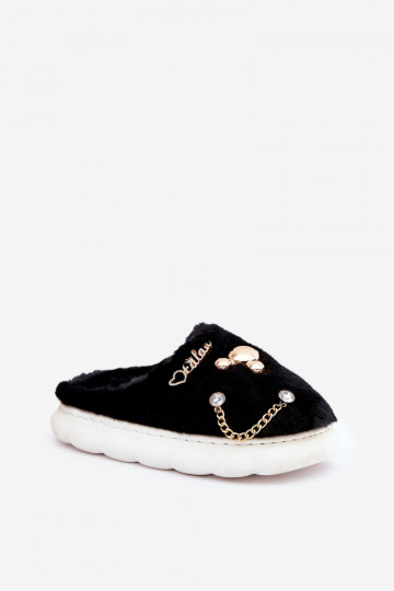 avec un manteau de fourrure Chaussons Z Przypinkami couleur noire Ivelfedi 2