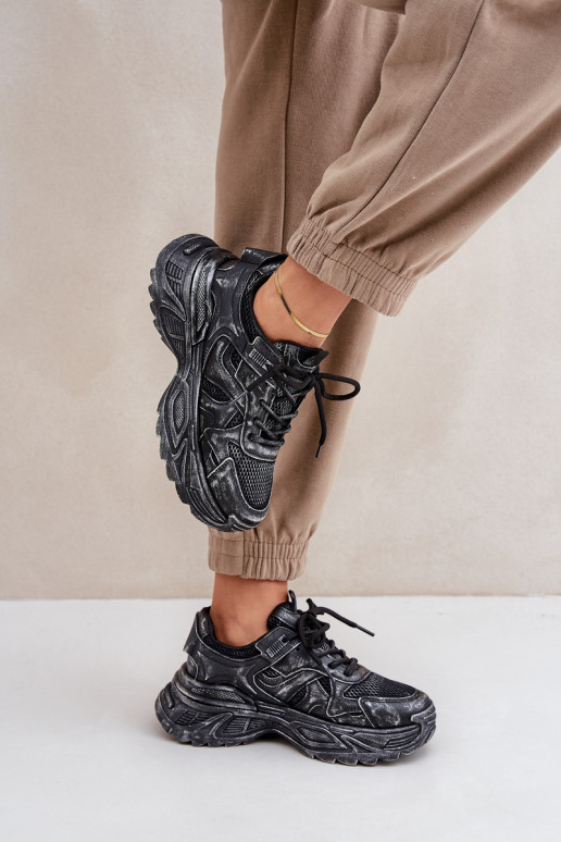 Schoenen met sneakers-model voor dames met slijtage-effect en platform in zwarte kleur SeladĮen