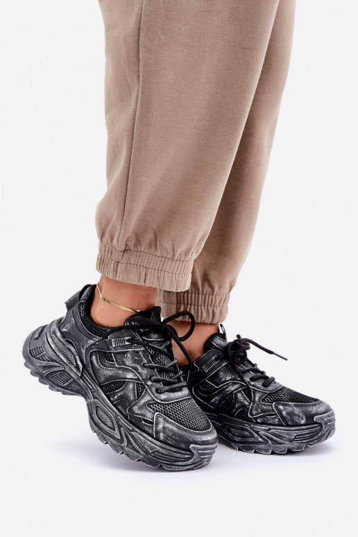 Sneaker-Stil Stiefel für Damen mit Used-Look und Plattform in schwarzer Ausführung von SeladĮen