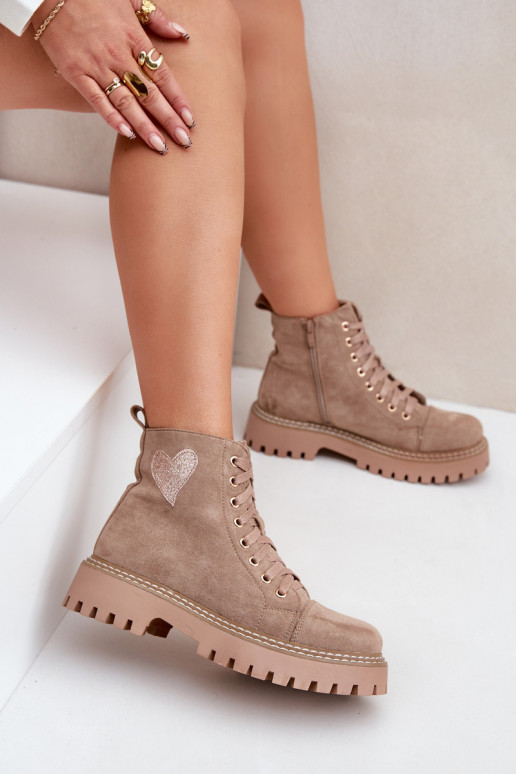 Damenstiefel Z mit Glitzer und Herzchen in sandfarbener Ausführung von Įjungtariri