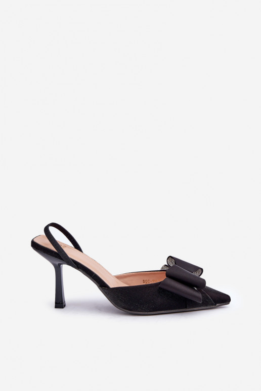  hochhackige Schuhe mit Bändern schZuarze Farbe Selatea