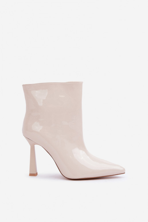 Bottines avec effet verni modèle à enfiler couleur ivoire Seliri