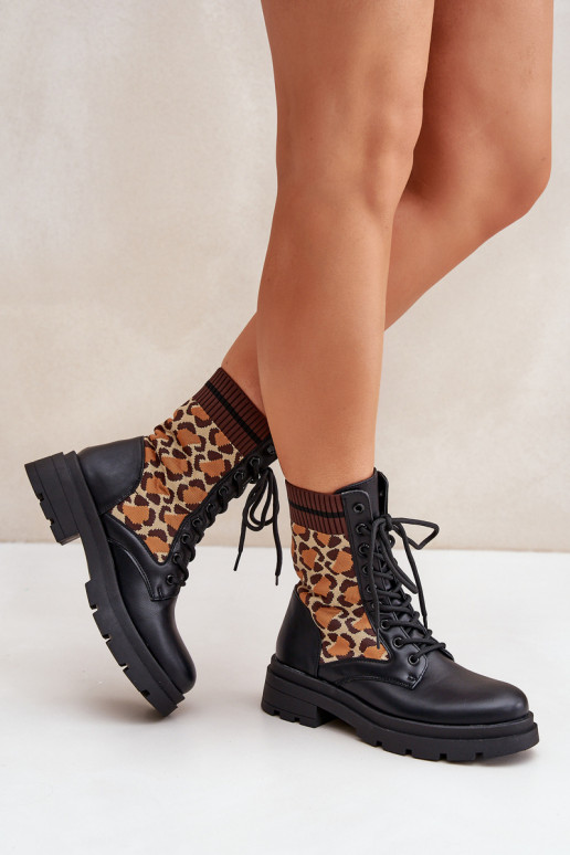 Bottines de travail Féminin avec une semelle intérieure de type chaussette avec des motifs en fourrure de léopard couleur noire  Bottines de travail Féminin avec une semelle intérieure de type chaussette avec des motifs en fourrure de léopard couleur noire