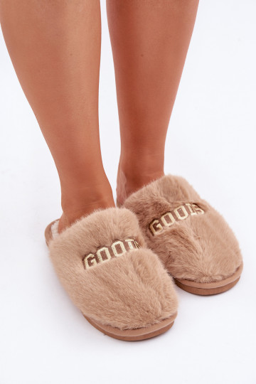 Chaussons pour femmes avec fourrure I Įjungtapisem couleur marron Kalelia