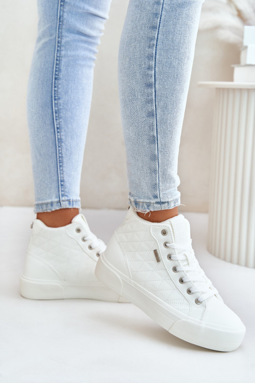 Baskets de loisirs isolées Big Star blanches