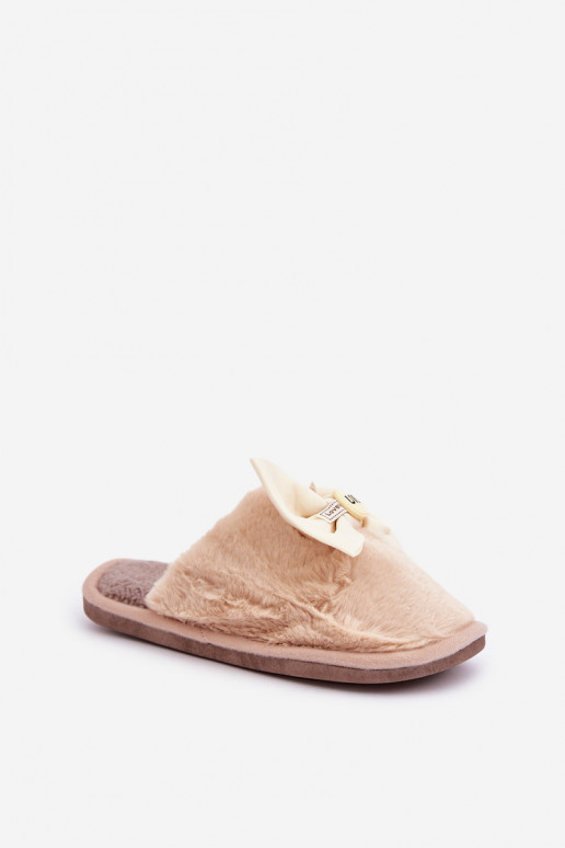 Chaussons Féminin avec un manteau de fourrure I Arc beige Olfedi Chaussons Féminin avec un manteau de fourrure I Arc beige Olfedi