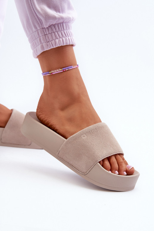 Féminin Chaussons avec une plateforme en daim Big Star NN274A671 beige Féminin Chaussons avec une plateforme en daim Big Star NN274A671 beige