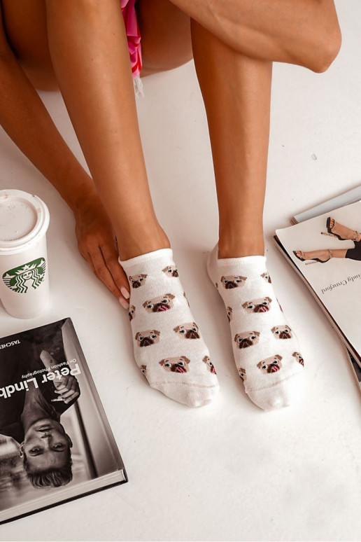 Socken Feminin BaZuełniane IN Mopsy elfenbeinfarbe Socken Feminin BaZuełniane IN Mopsy elfenbeinfarbe