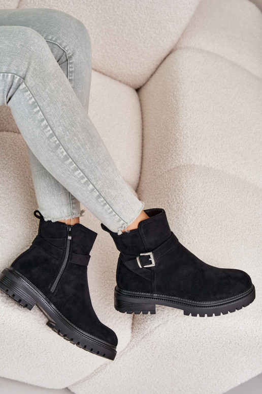 Warm gefütterte Stiefeletten aus... Warm gefütterte Stiefeletten aus...