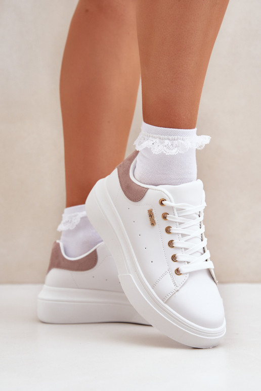 Sneakers Stilvollllschuhe Feminin mit einer Plattform aus Öko-Leder Zueiße Farbe Lelandine Sneakers Stilvollllschuhe Feminin mit einer Plattform aus Öko-Leder Zueiße Farbe Lelandine