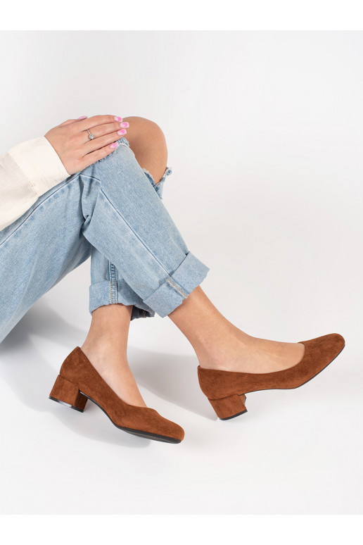 marron en daim talons hauts sur le talon marron en daim talons hauts sur le talon