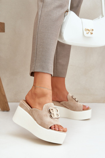 Slippers met platform I Koturnie met ornamenten beige Tanonea 2