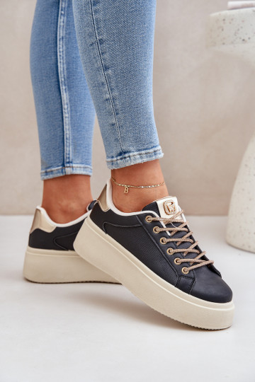 Chaussures modèle baskets avec une plateforme Avec des décorationsi SznuróÀkami couleur noire Fonetha 2