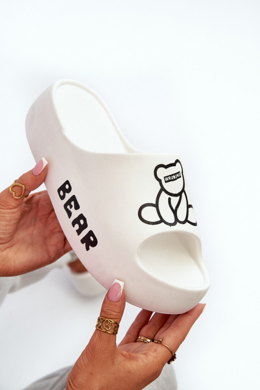 LichtgeInicht pantoffels Damespantoffels met trendy massieve zolen Met Beer Initte kleur Lamira