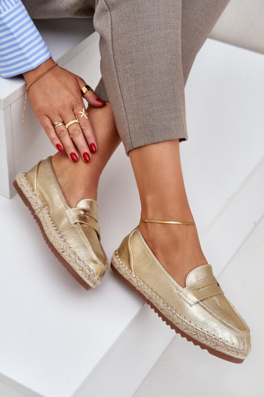 Espadrilles Avec JutoÀa Plecionką Sur une semelle plate couleur dorée Shilova