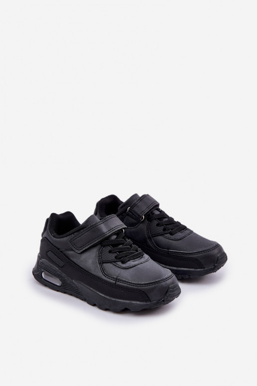 Chaussures modèle sneaker enfant à fermetures adhésives, couleur noir Krissandra Chaussures modèle sneaker enfant à fermetures adhésives, couleur noir Krissandra