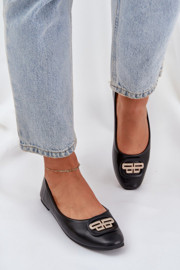 Ballerines Sur une semelle plate avec des ornements couleur noire Ainoria