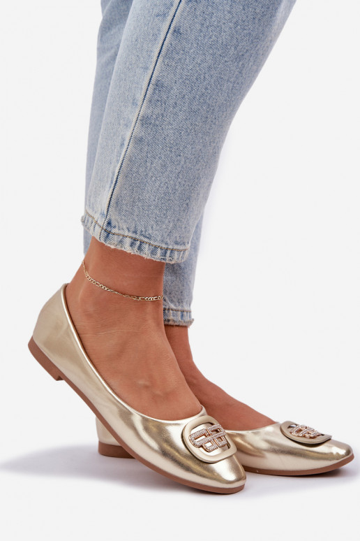 Ballerines Sur une semelle plate avec des ornements couleur dorée Ainoria