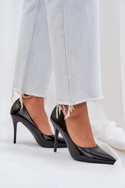 chaussures à talons hauts avec effet vernis Ze Szpiczastymi Noskami couleur noire Omenra