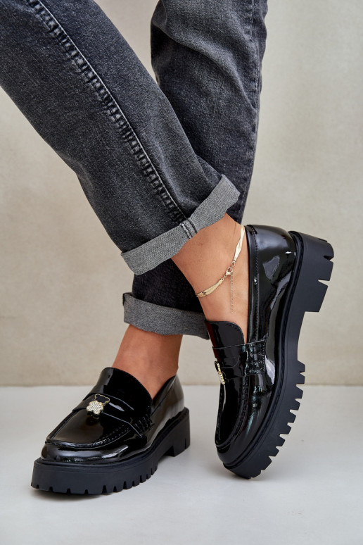 Mocassins laqués Féminin Z Przypinką Nounours couleur noire DANSulinea Mocassins laqués Féminin Z Przypinką Nounours couleur noire DANSulinea