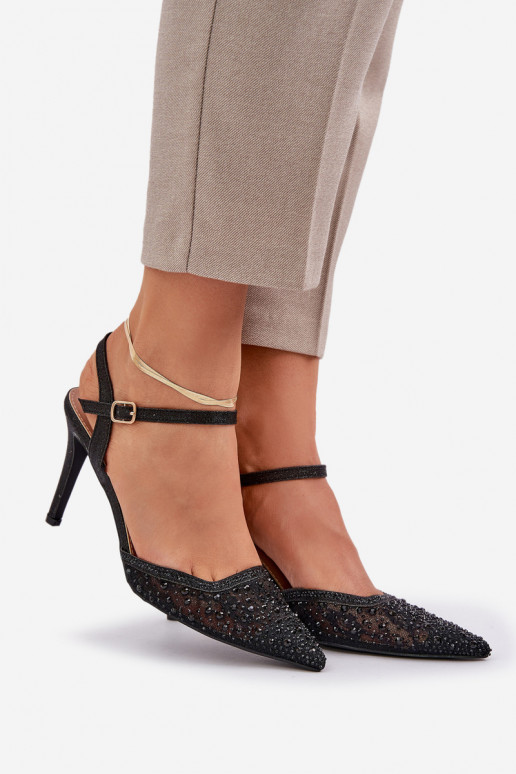 Décoré chaussures à talons hauts avec un talon ouvert couleur noire Activénadra