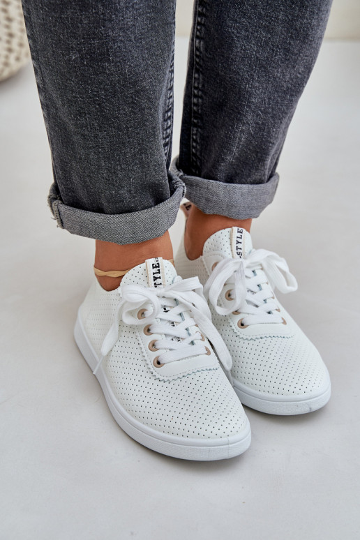 Durchbrochene Damen-Schnürsneaker elfenbeinfarbe Carinel Durchbrochene Damen-Schnürsneaker elfenbeinfarbe Carinel