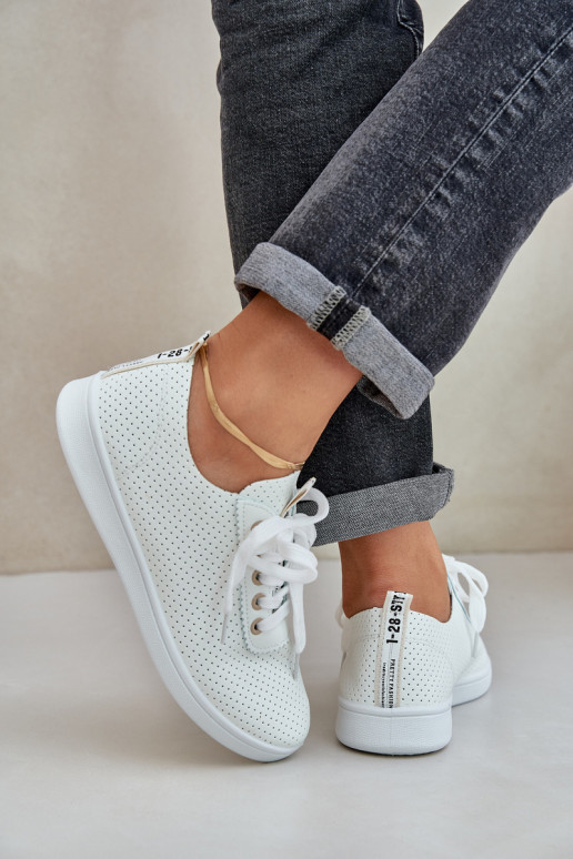 Durchbrochene Damen-Schnürsneaker elfenbeinfarbe Carinel Durchbrochene Damen-Schnürsneaker elfenbeinfarbe Carinel