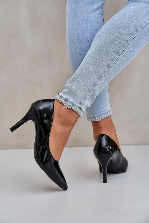chaussures à talons hauts Z avec effet vernisj Eko Skóry couleur noire Sanalitia chaussures à talons hauts Z avec effet vernisj Eko Skóry couleur noire Sanalitia