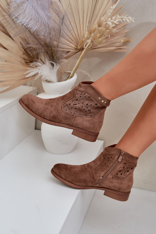 Bottes ajourées Féminin avec des talons larges S.Barski HY51-113 marron Bottes ajourées Féminin avec des talons larges S.Barski HY51-113 marron